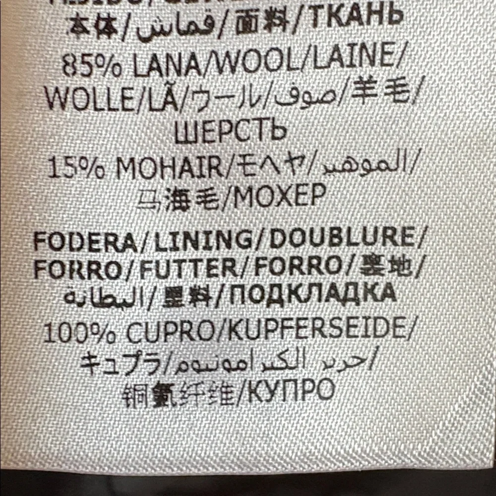 Alexander McQueen. Stunning Houndstooth Blazer. Impeccable like new condition. - Picture 14 of 16